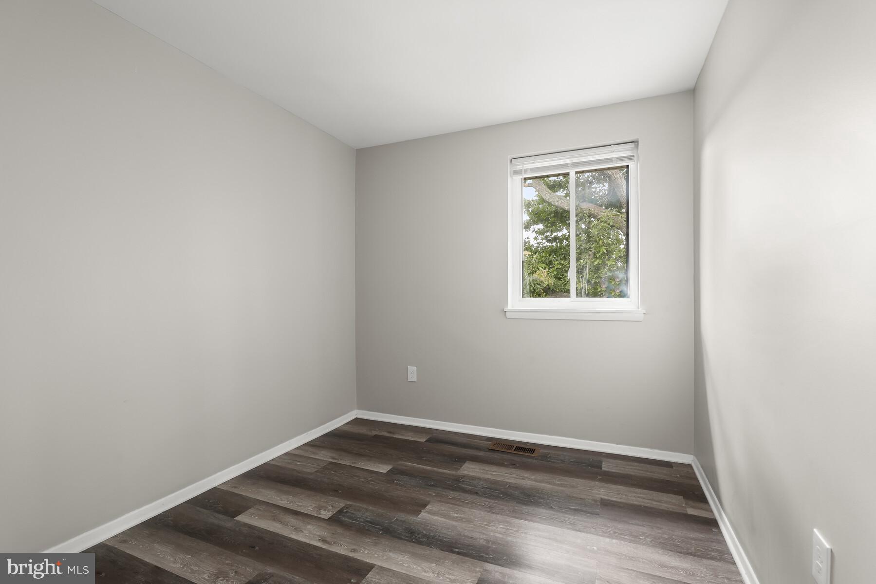 VILLAGE OF OWEN BROWN - Residential