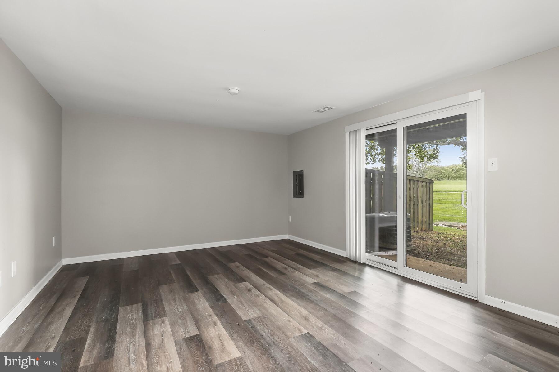 VILLAGE OF OWEN BROWN - Residential