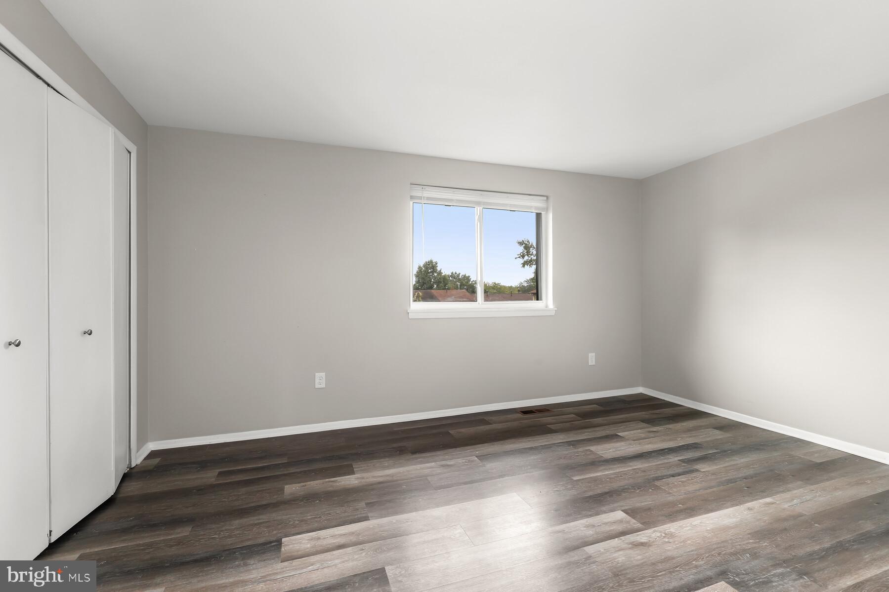 VILLAGE OF OWEN BROWN - Residential