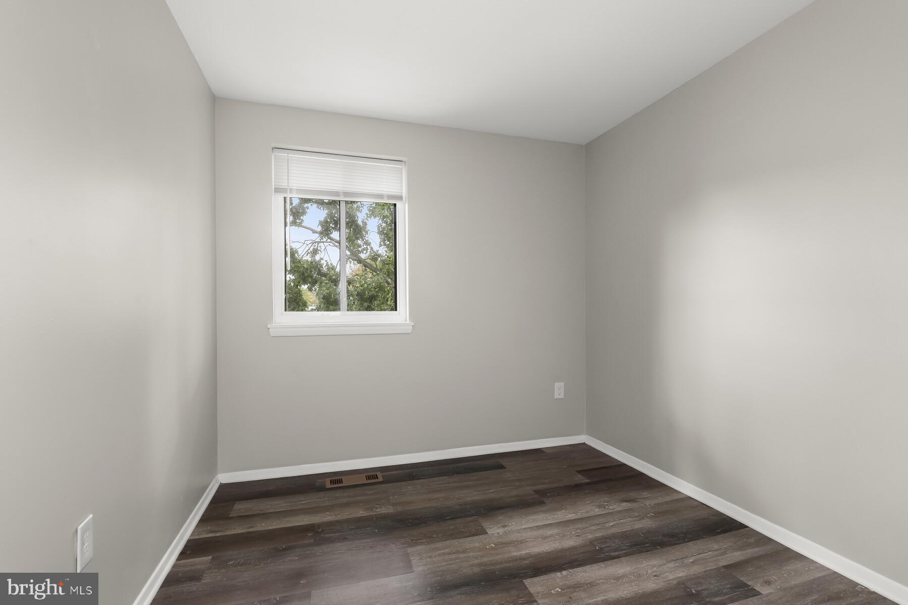 VILLAGE OF OWEN BROWN - Residential