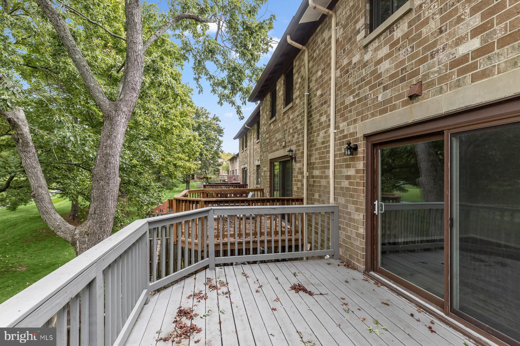 VILLAGE OF OWEN BROWN - Residential