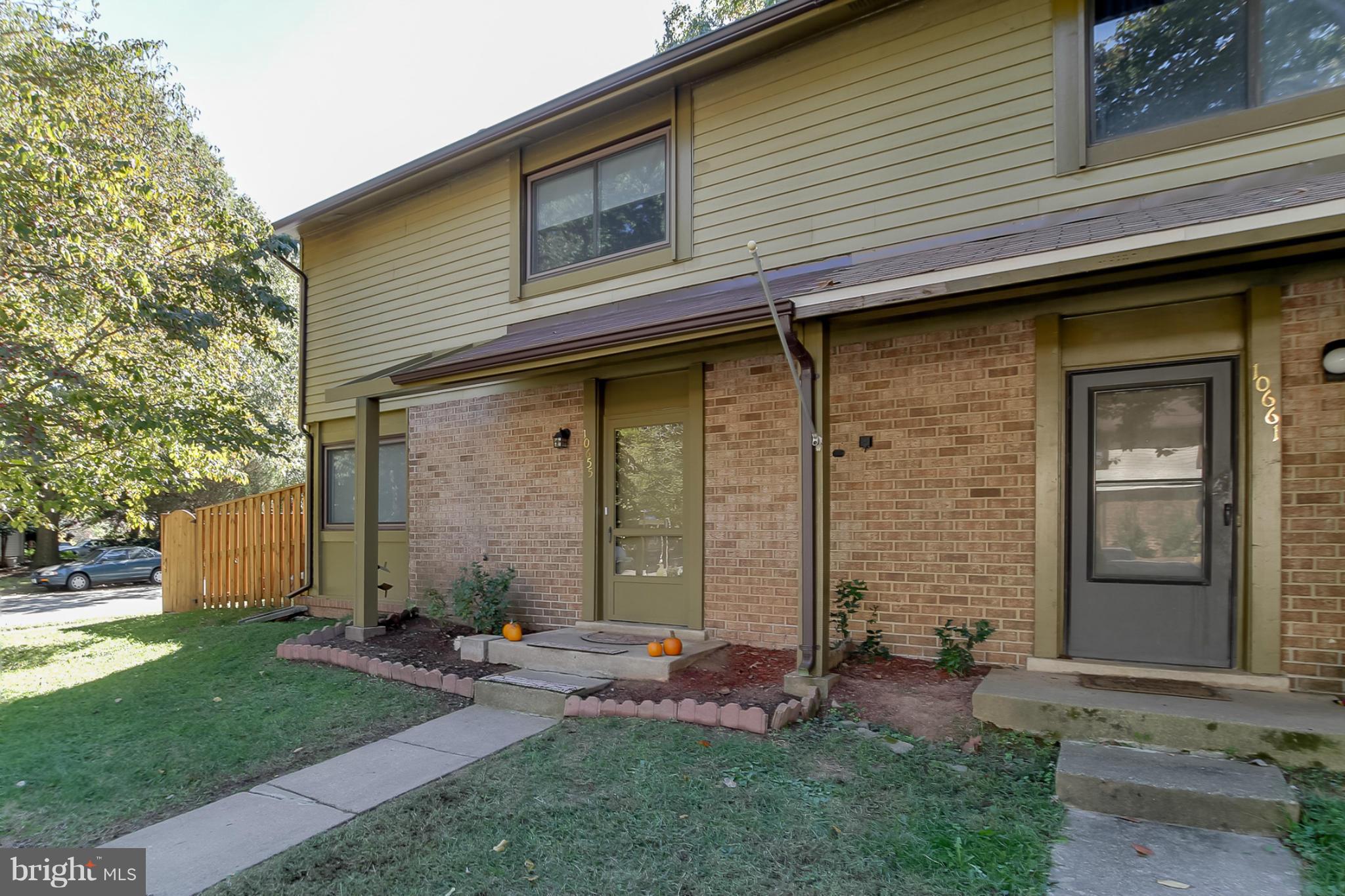 BURKE CENTRE - Residential