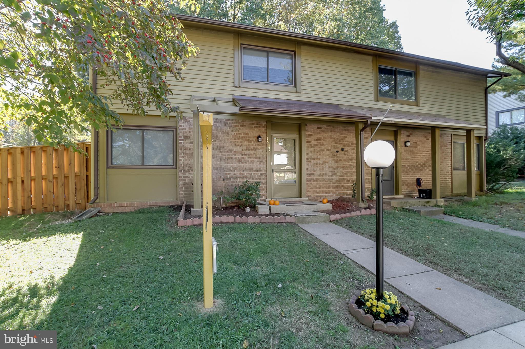 BURKE CENTRE - Residential