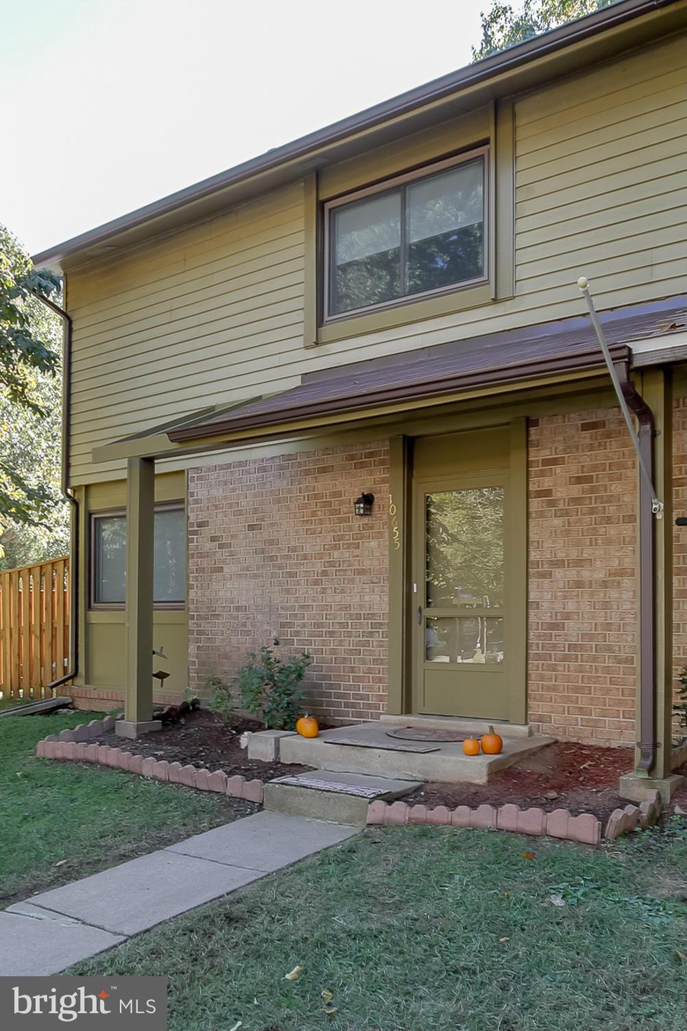 BURKE CENTRE - Residential