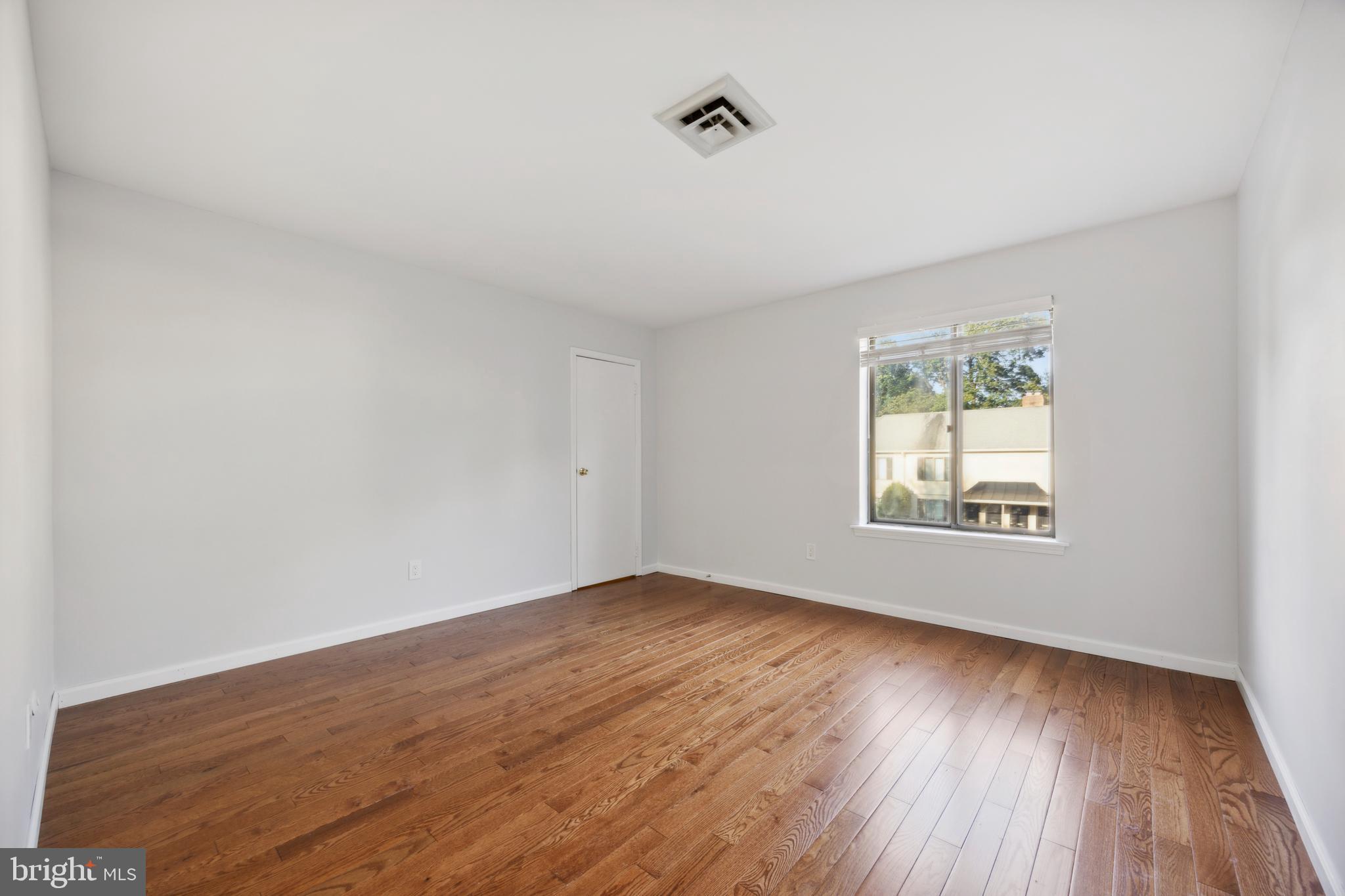 DEVON GREEN - Residential