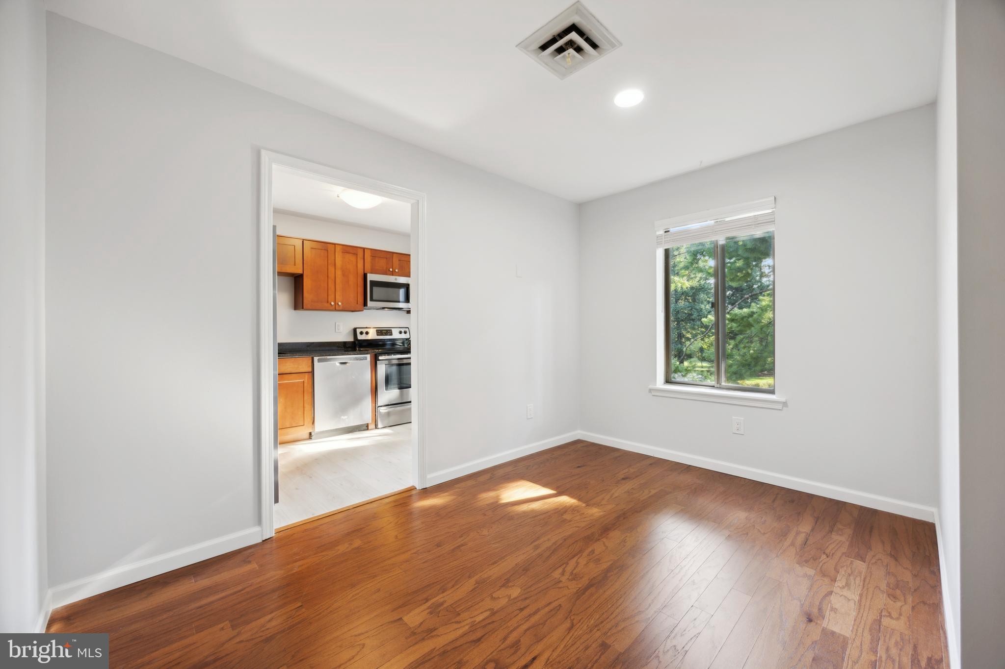 DEVON GREEN - Residential