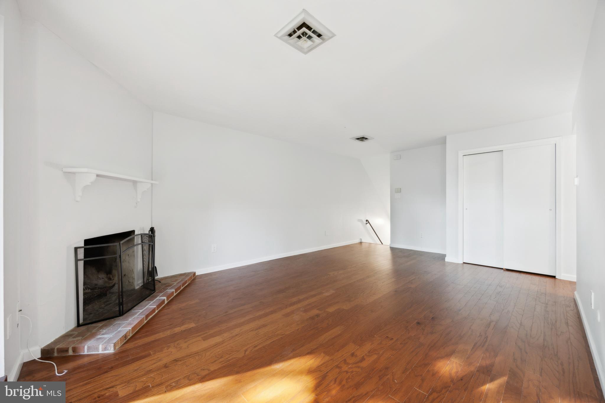 DEVON GREEN - Residential