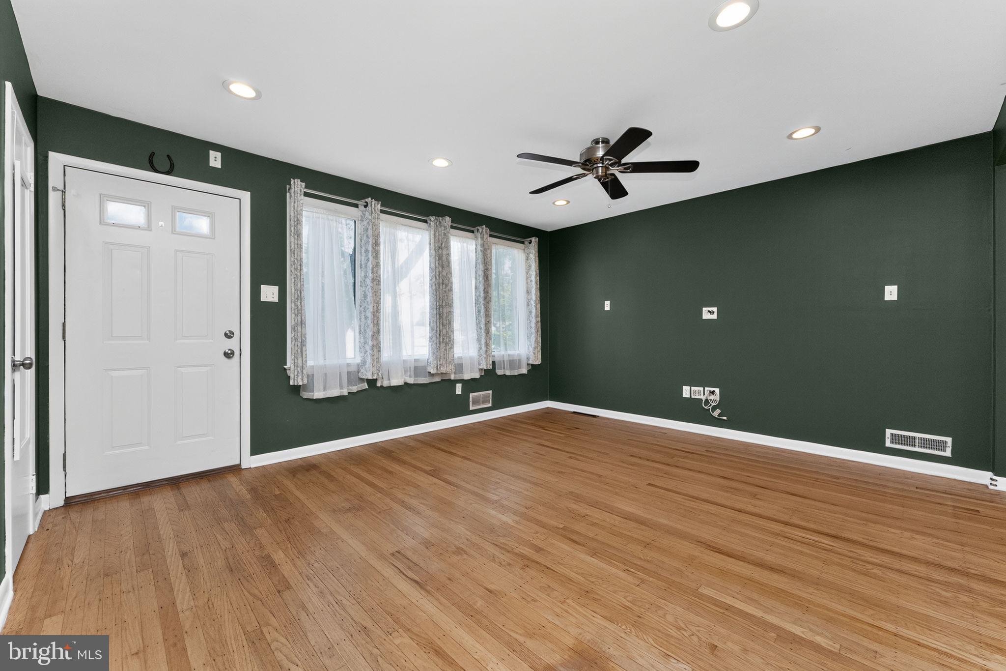 701 ABBEY LANE