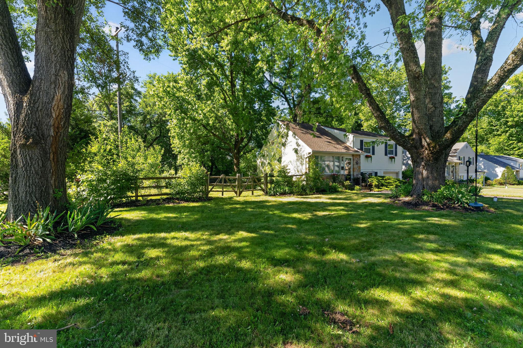 701 ABBEY LANE