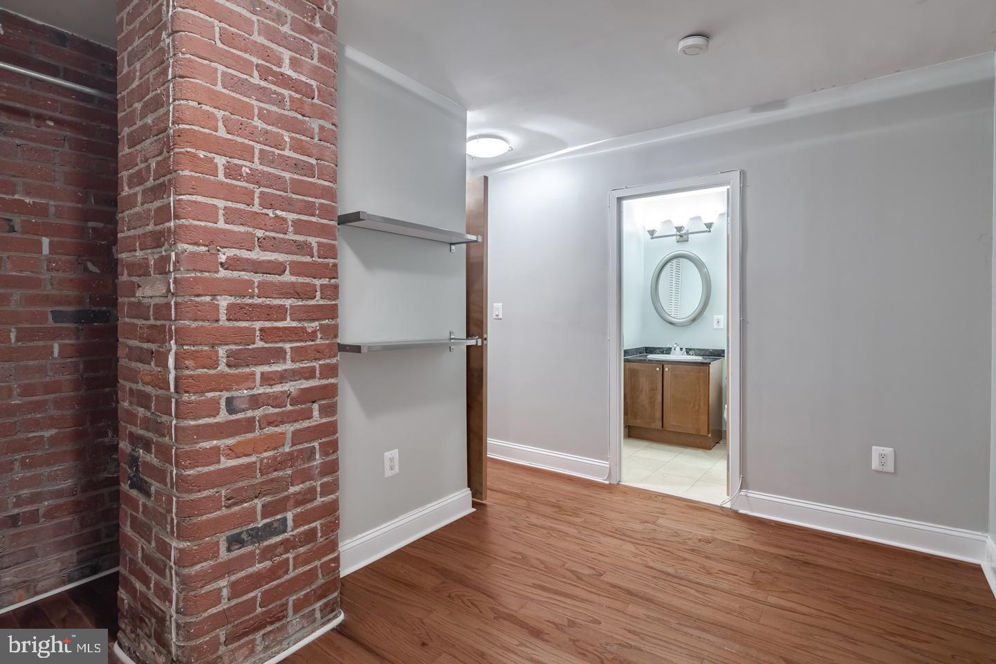 POINT BREEZE - Residential Lease