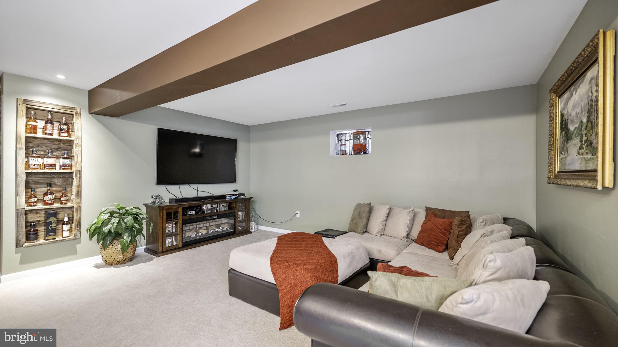 SPRUCE HILL ESTATES - Residential