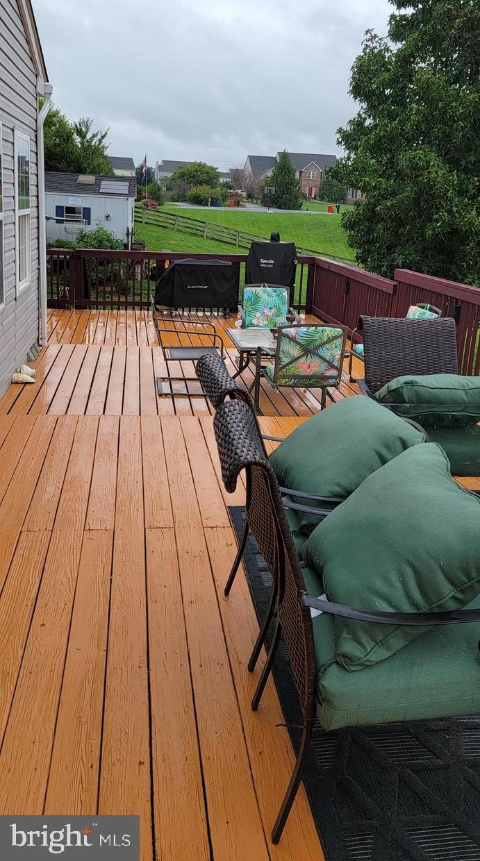 SPRUCE HILL ESTATES - Residential