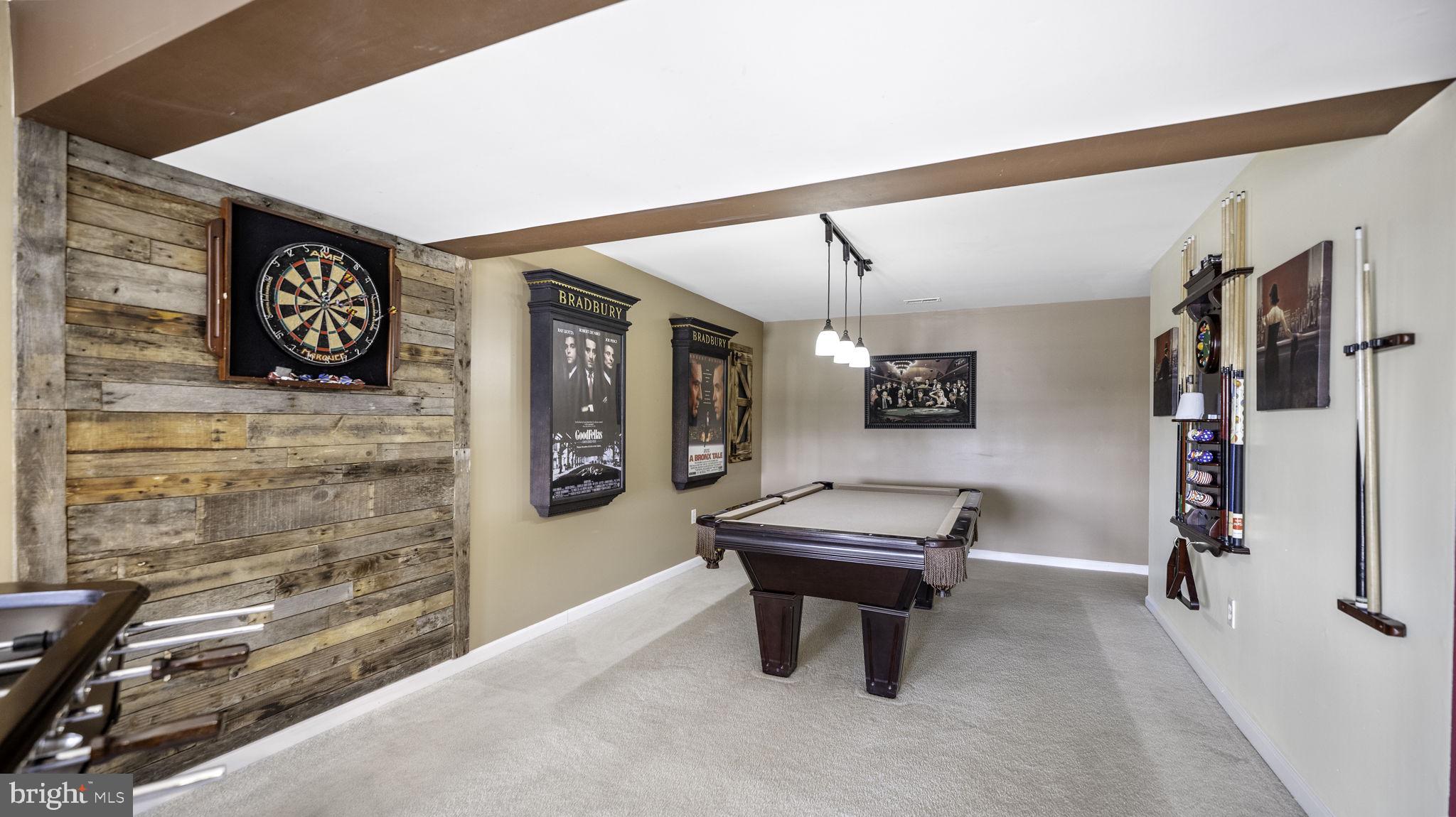 SPRUCE HILL ESTATES - Residential