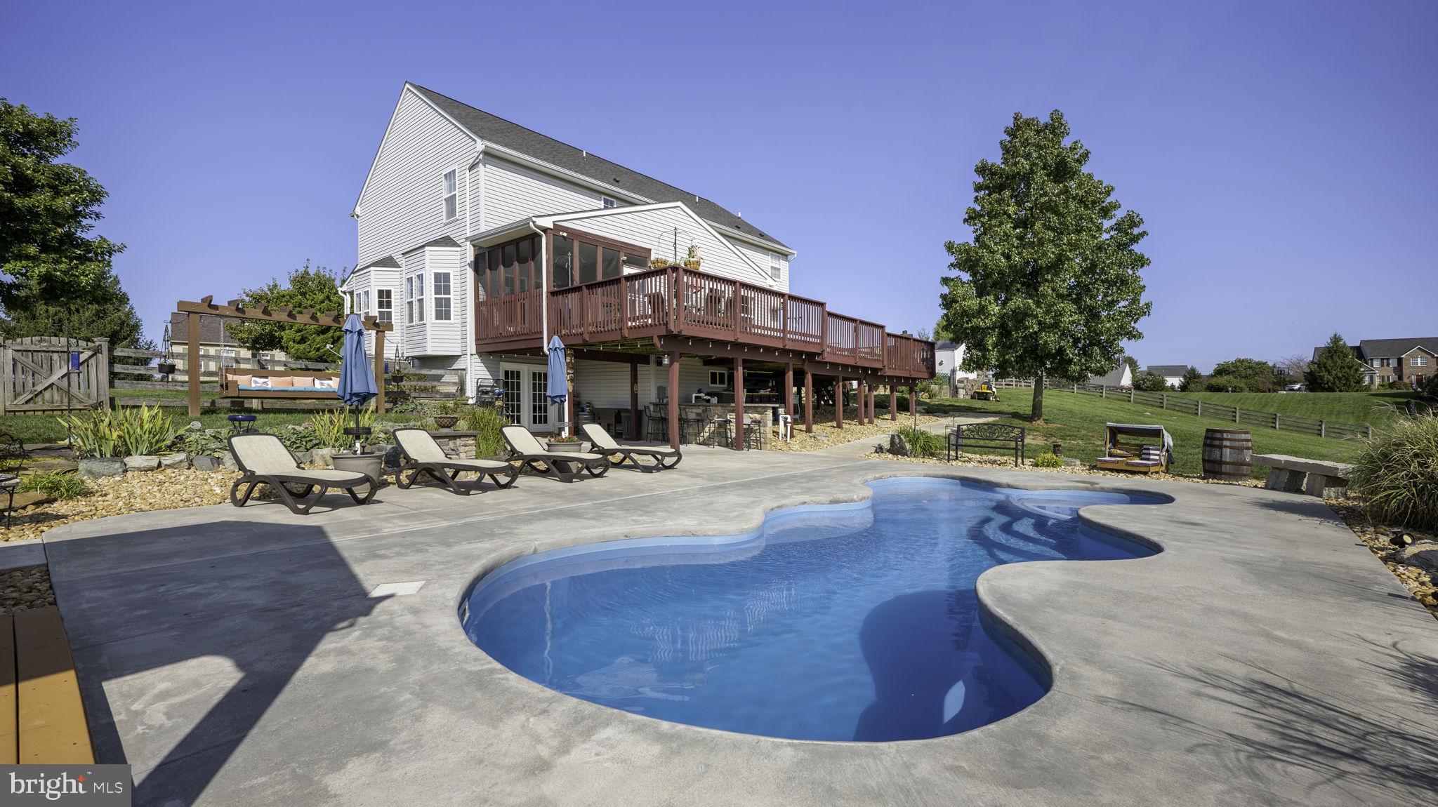 SPRUCE HILL ESTATES - Residential