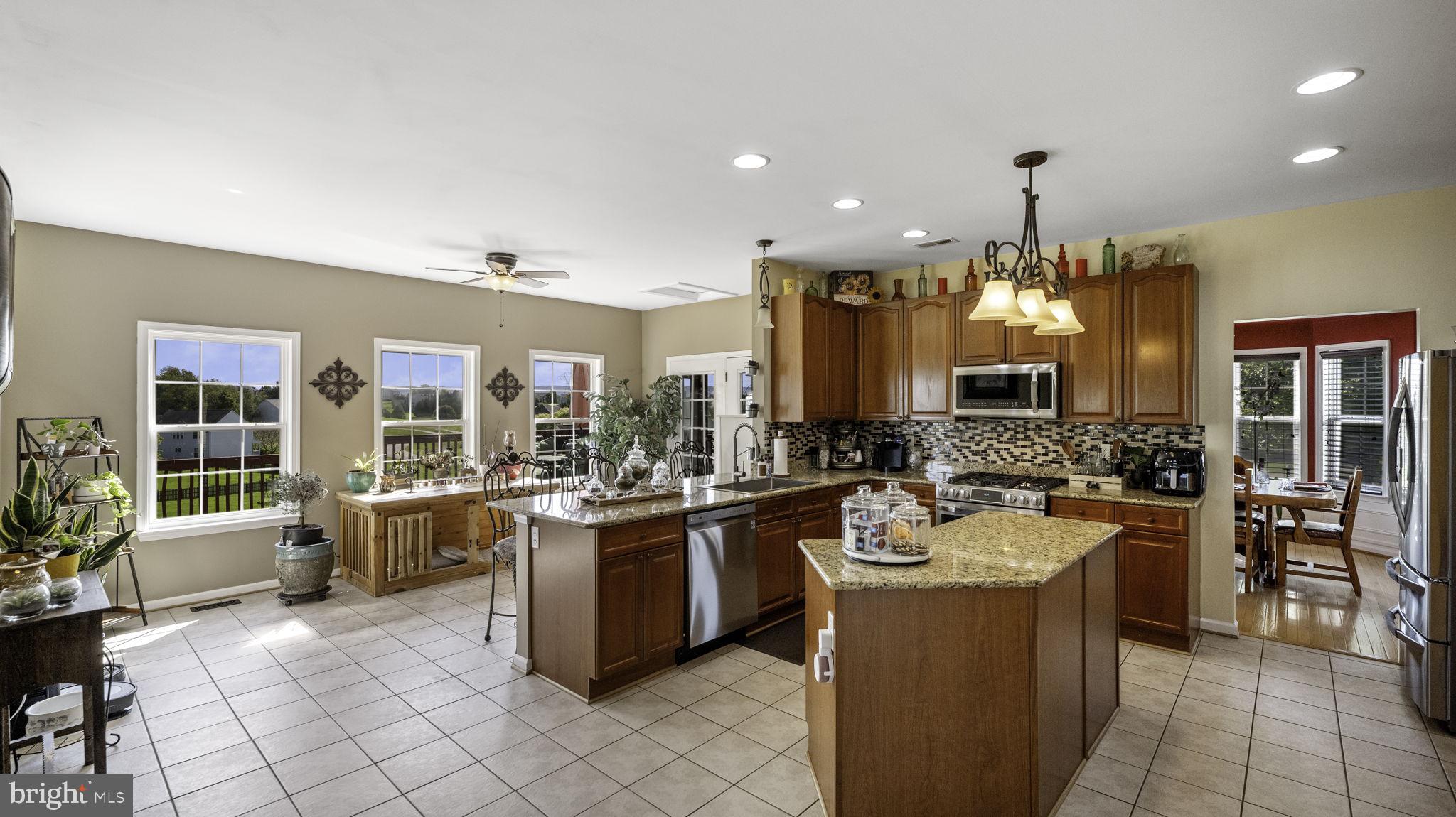 SPRUCE HILL ESTATES - Residential