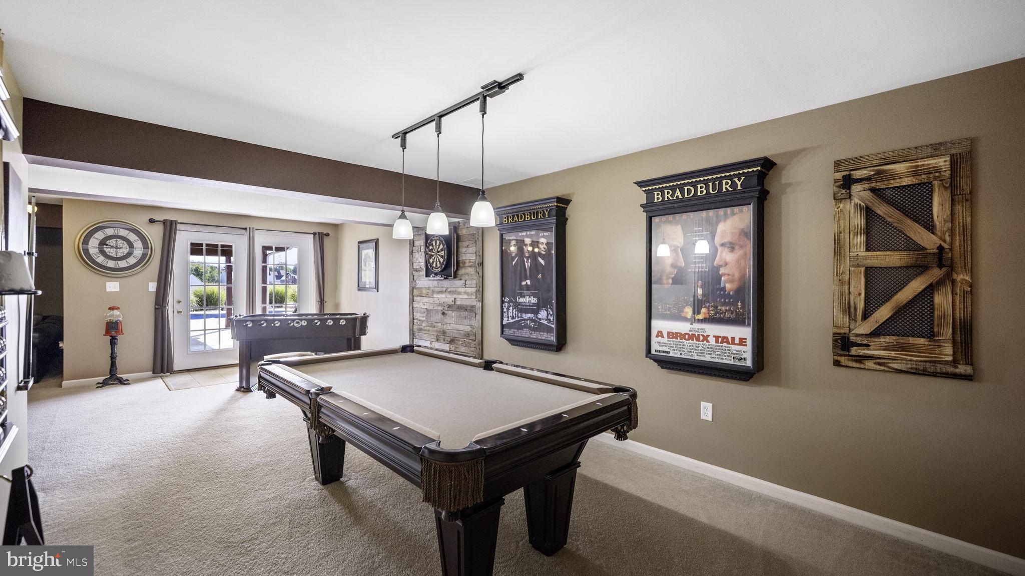 SPRUCE HILL ESTATES - Residential