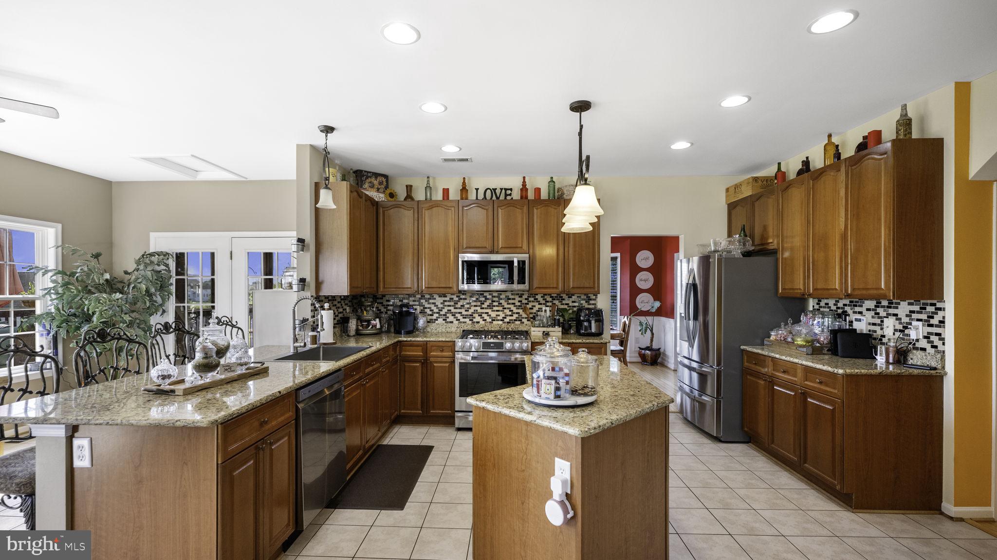 SPRUCE HILL ESTATES - Residential