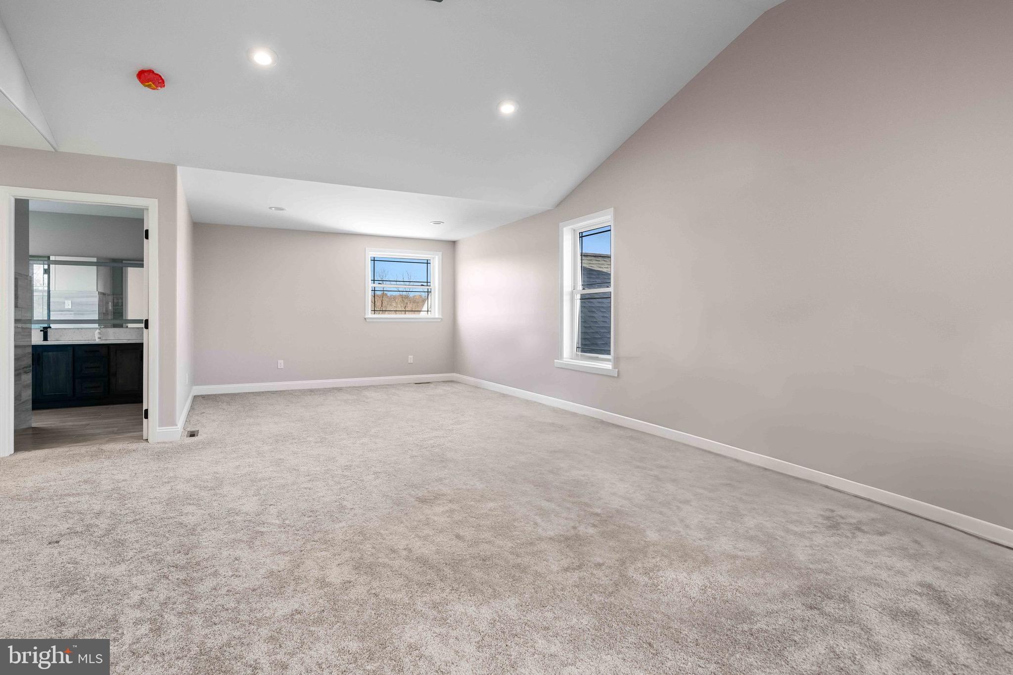 GREEN VALLEY CROSS - Residential