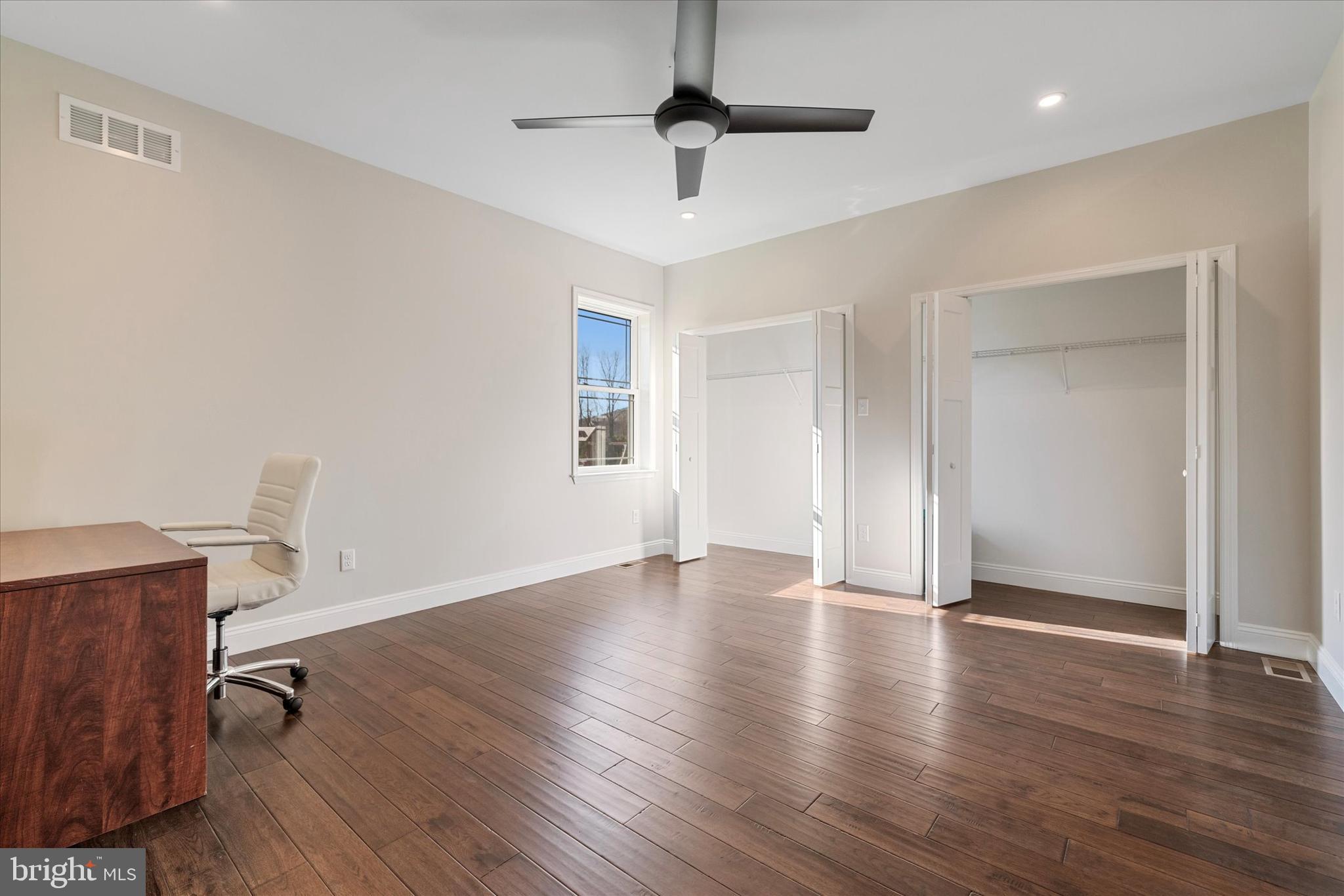 GREEN VALLEY CROSS - Residential