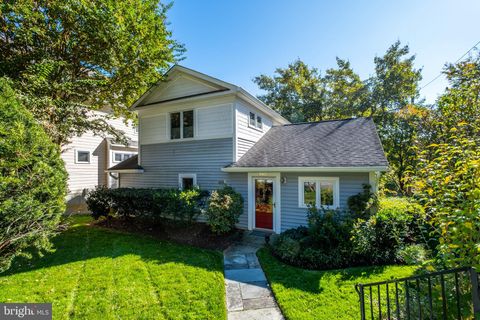 Photo of 6417 83RD PL, CABIN JOHN, MD 20818 (MLS # MDMC2083234)