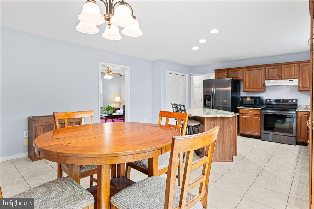 CHESAPEAKE MEADOW - Residential