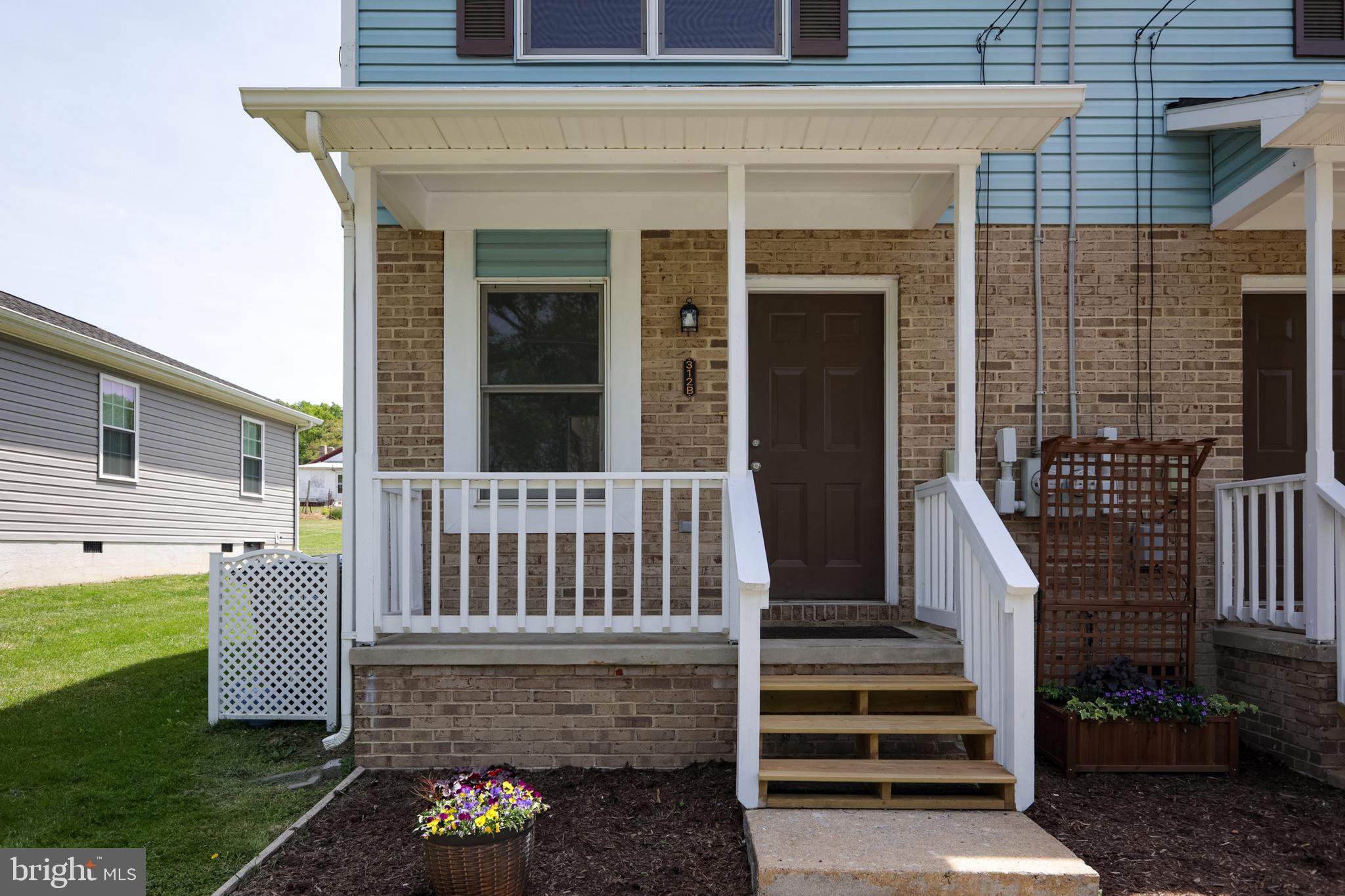 312 QUINCY AVENUE