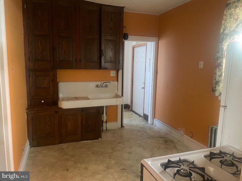 Photo of 449 Park Street, YORK, PA 17401 (MLS # PAYK2085618)