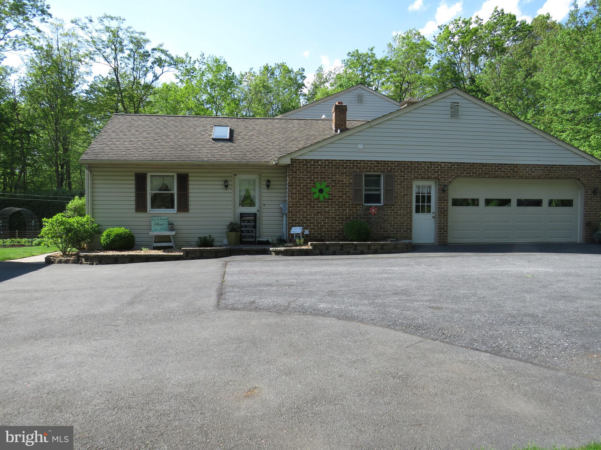 EAST EARL TWP - Residential