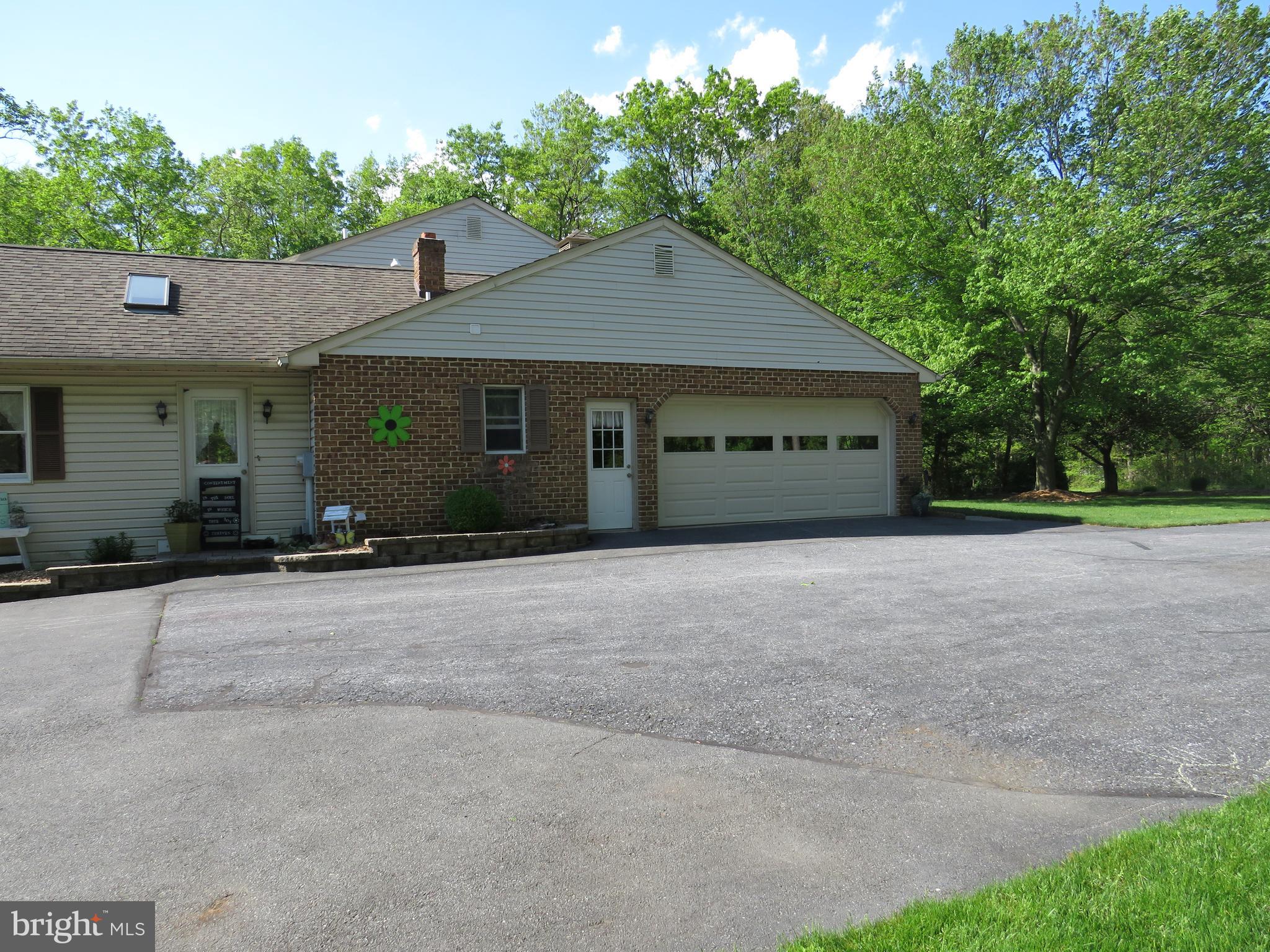 EAST EARL TWP - Residential