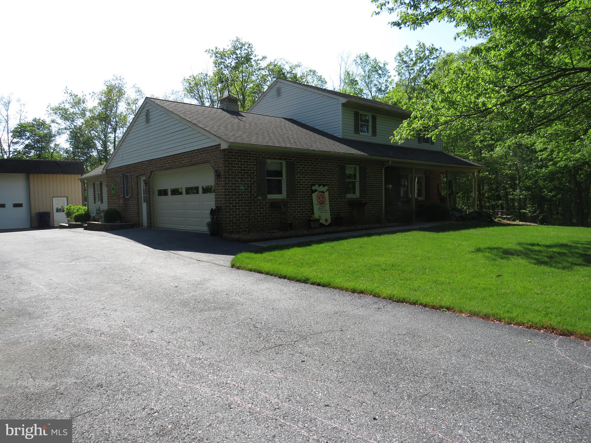 EAST EARL TWP - Residential