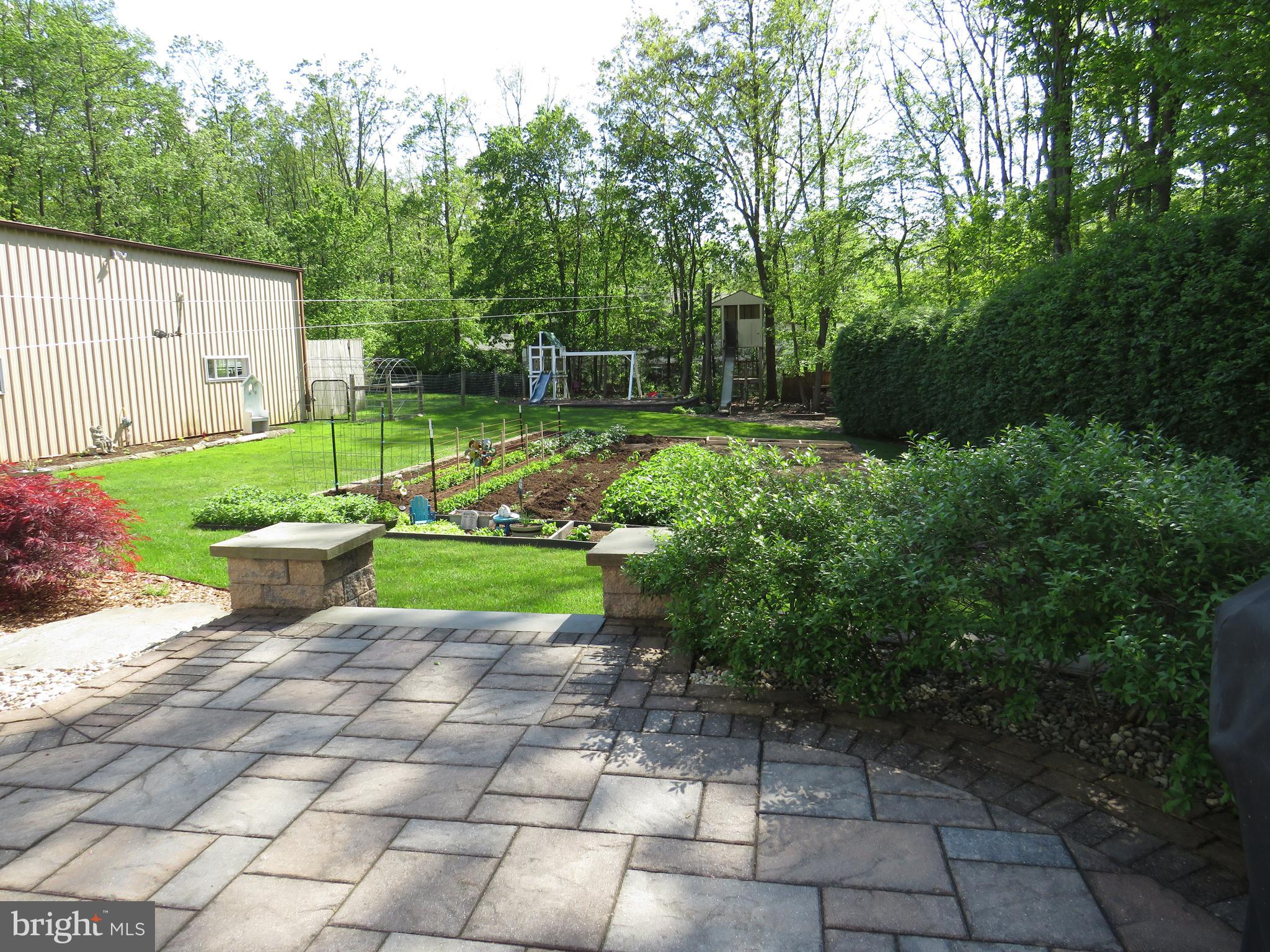 EAST EARL TWP - Residential