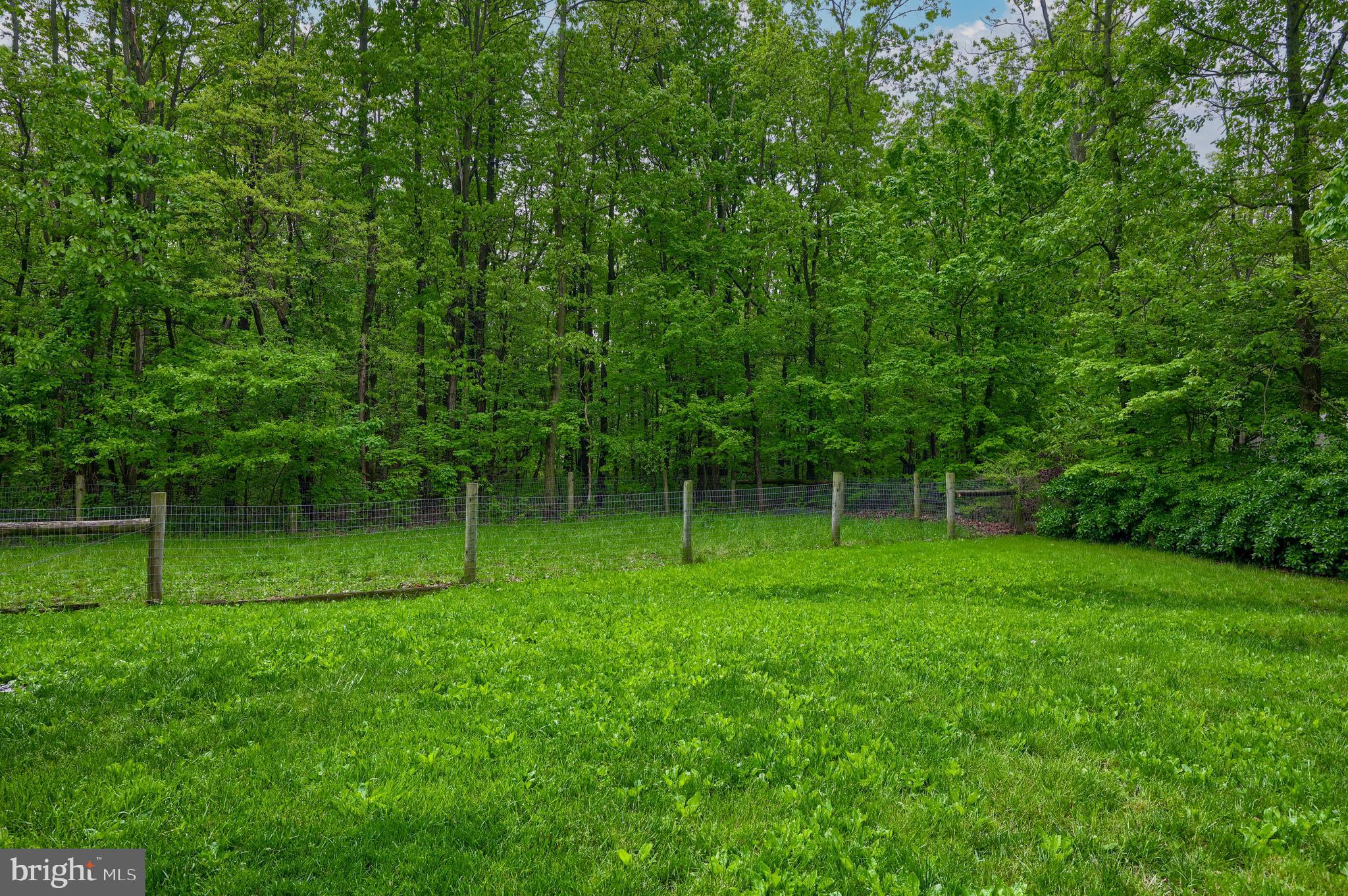 EAST EARL TWP - Residential
