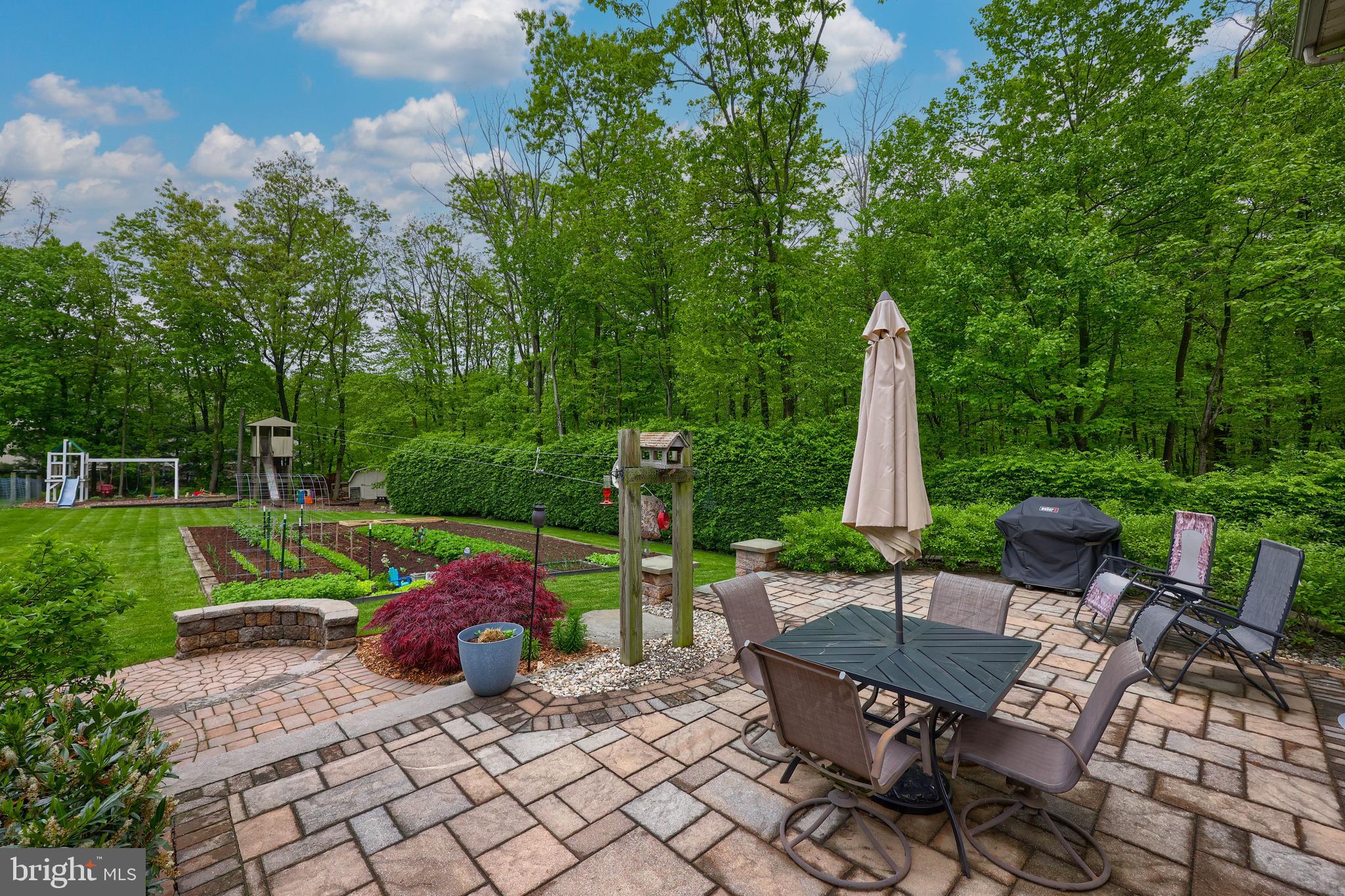 EAST EARL TWP - Residential