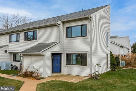 108 CONTINENTAL DRIVE CONDO 281 HARLEYSVILLE PA 19438
