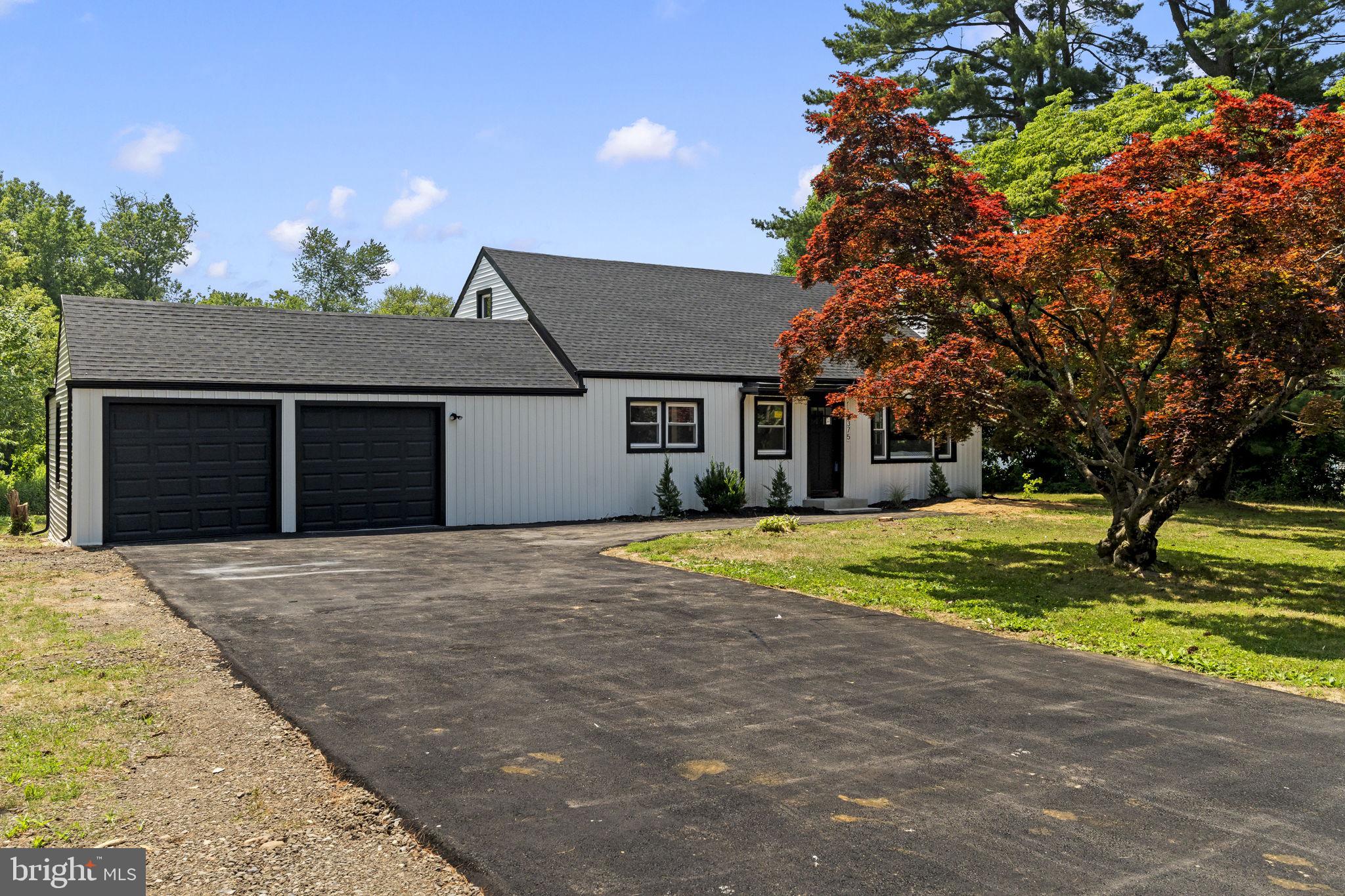 2375 KINKORA ROAD