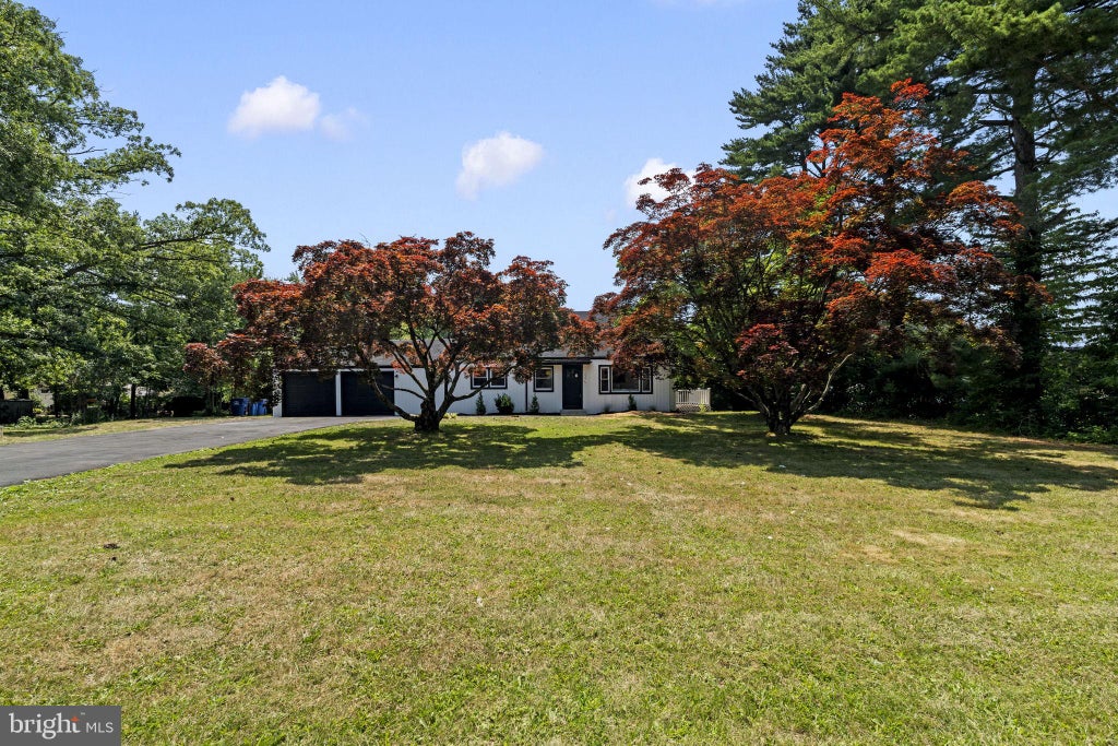 Photo of 2375 Kinkora Road, BORDENTOWN, NJ 08505 (MLS # NJBL2115816)