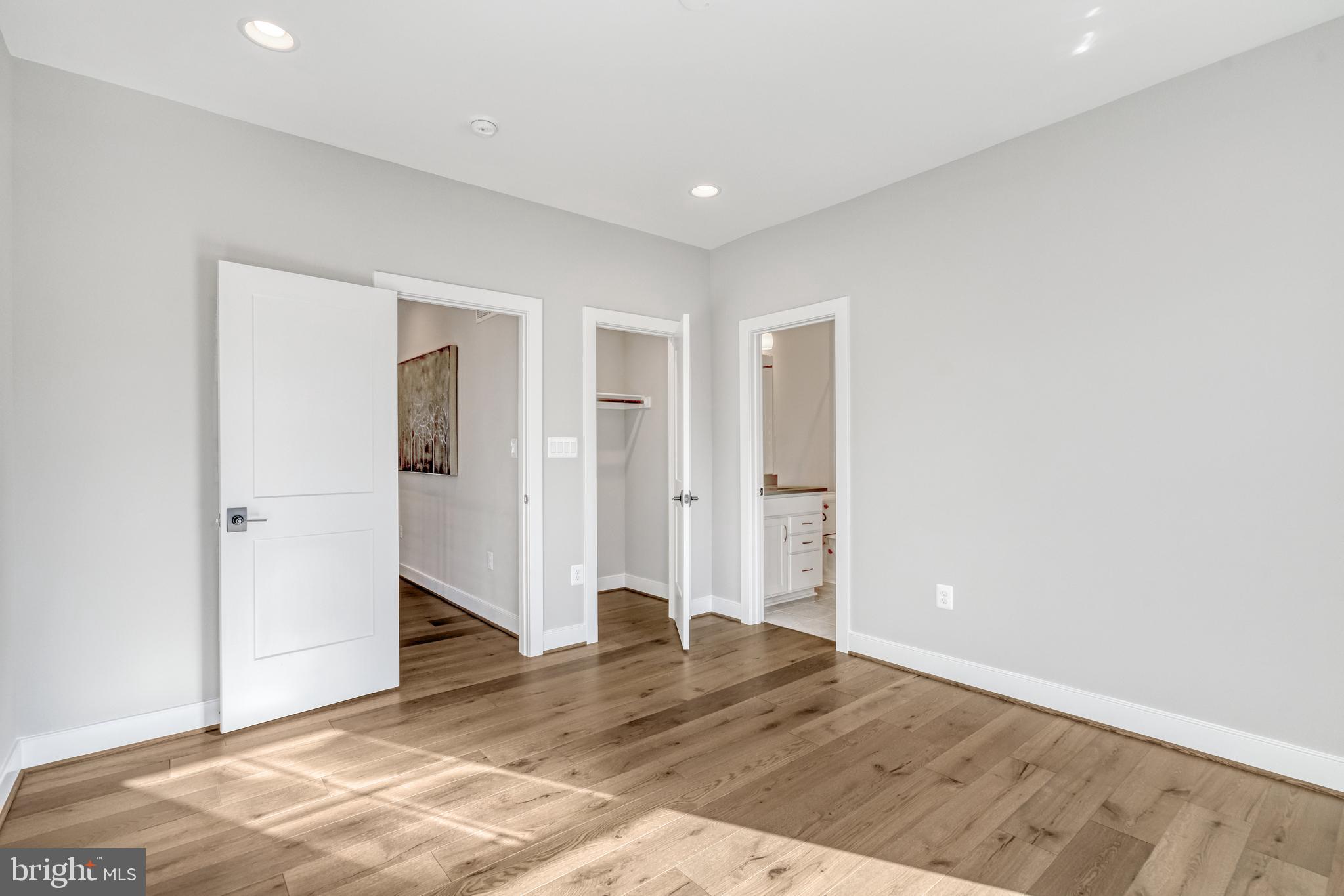 PIMMIT HILLS - Residential