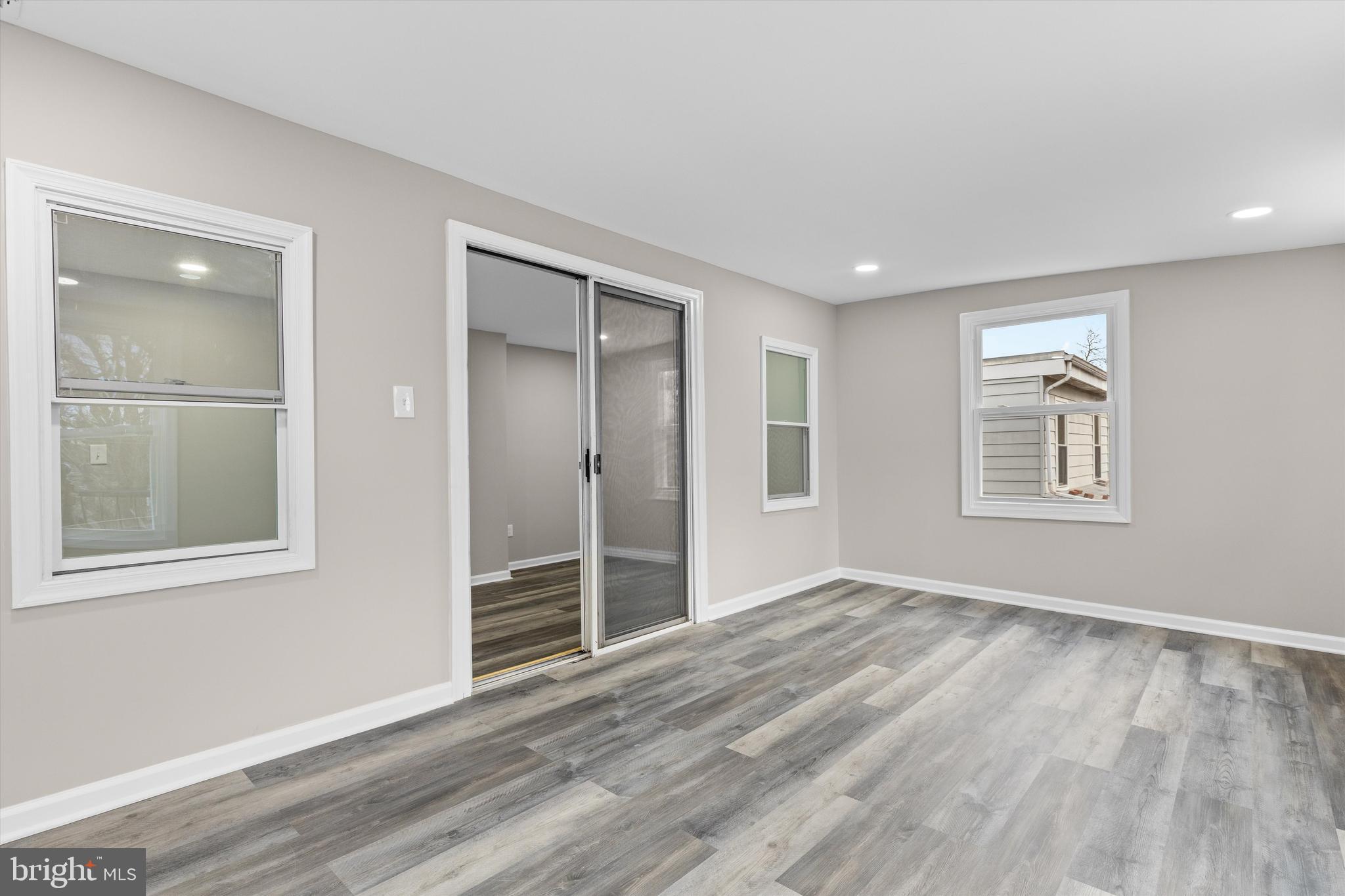 TOLSON HEIGHTS - Residential