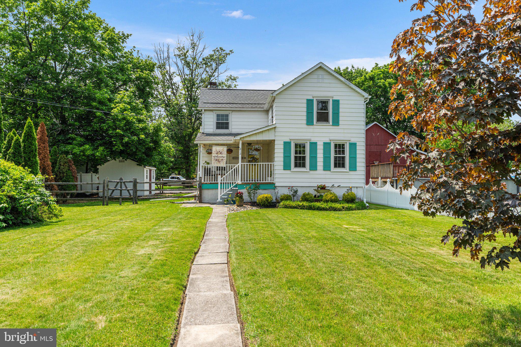 212 N HELLERTOWN AVENUE