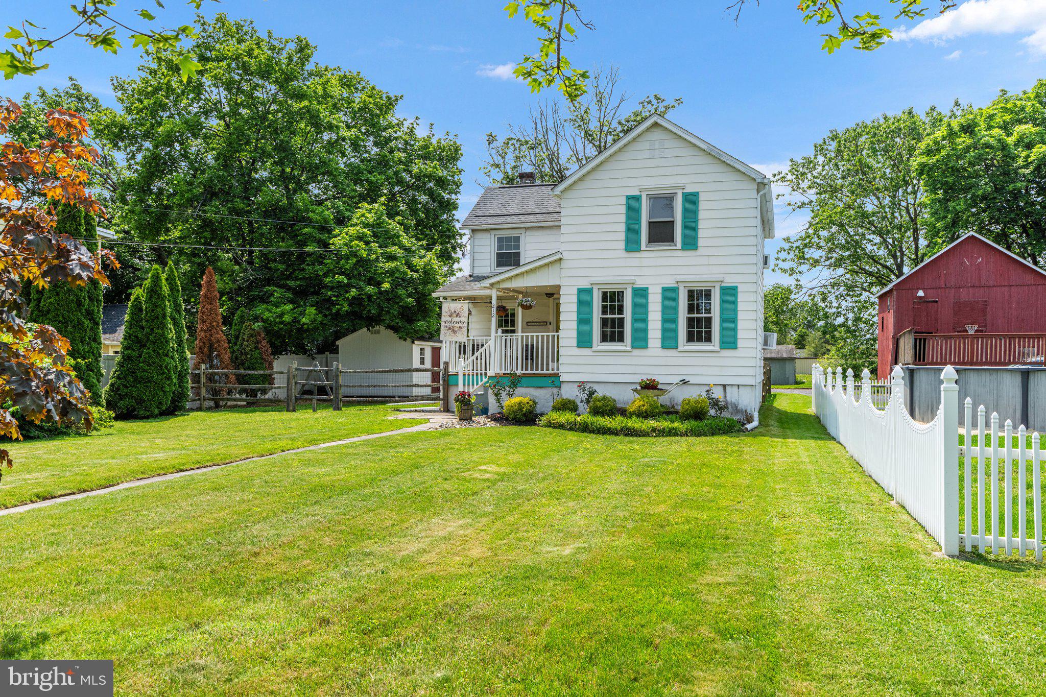 212 N HELLERTOWN AVENUE