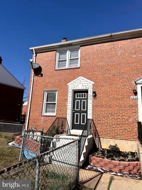 Townhouse For Rent - 1008 Tunbridge Road<br/> BALTIMORE, MD 21212