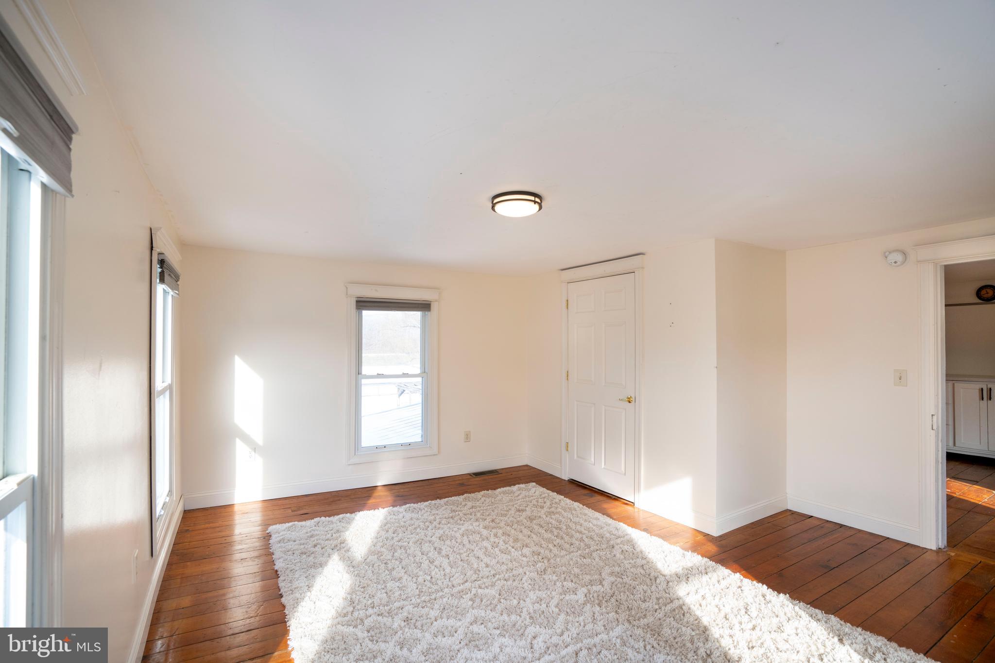 HOWARD - Residential