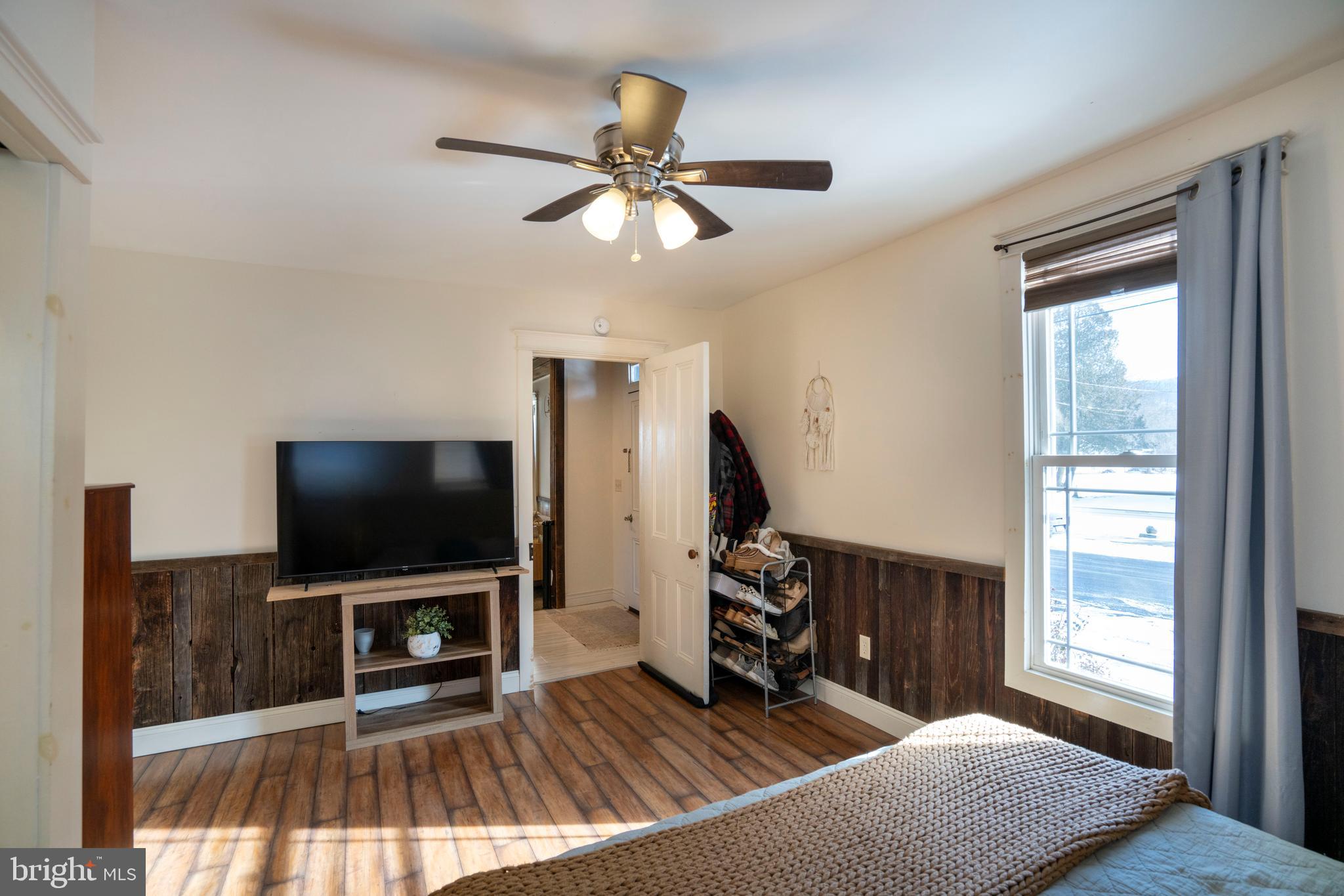 HOWARD - Residential