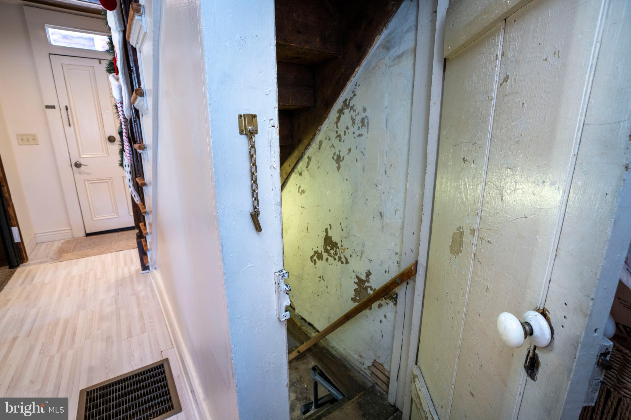 HOWARD - Residential