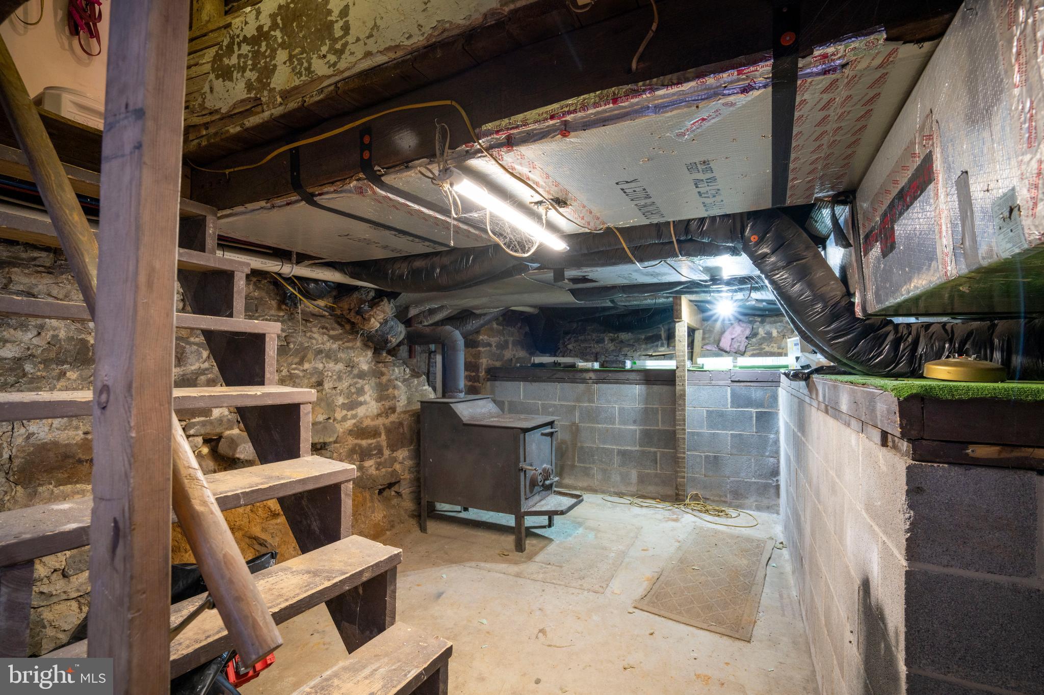 HOWARD - Residential