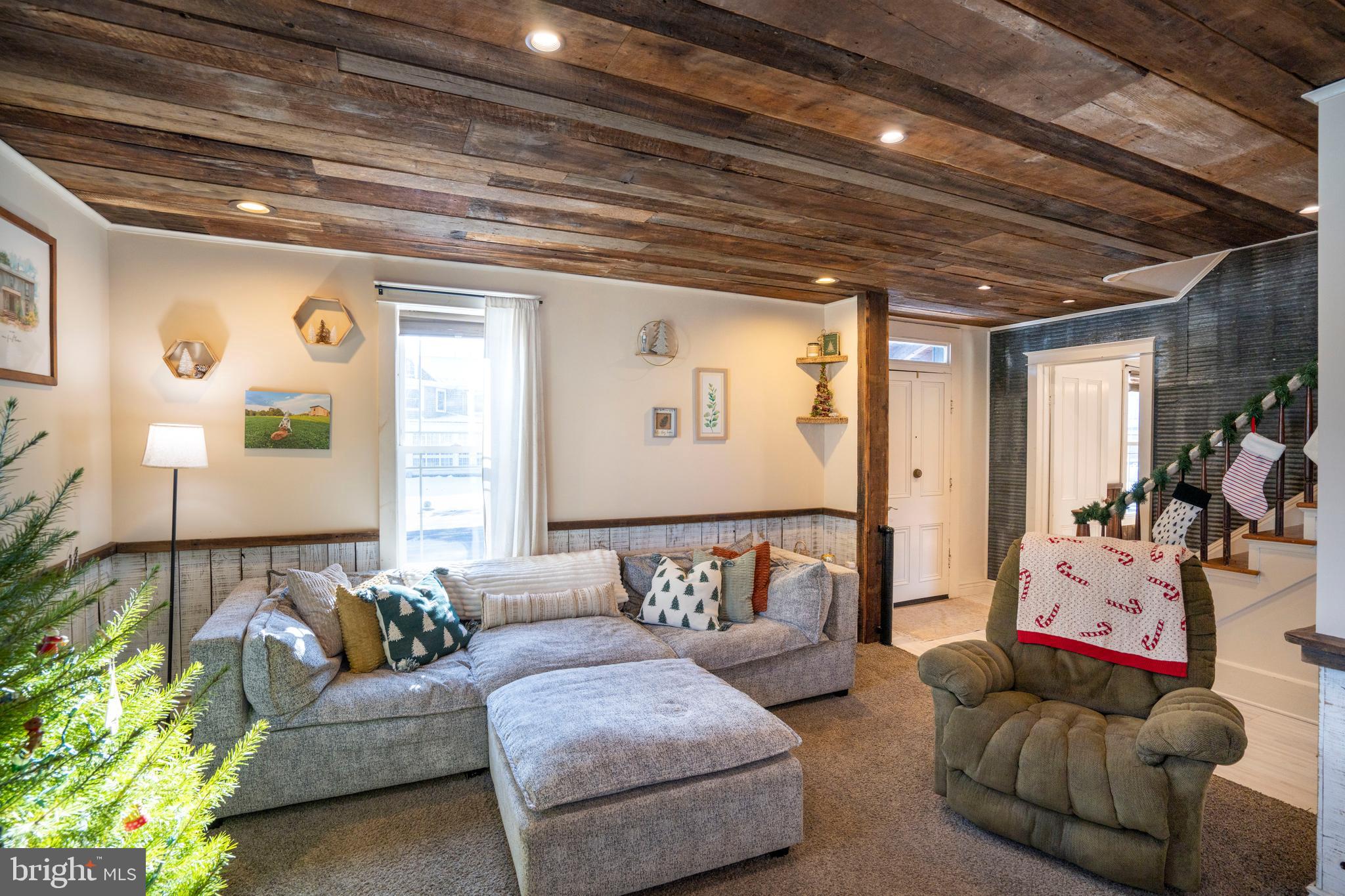 HOWARD - Residential