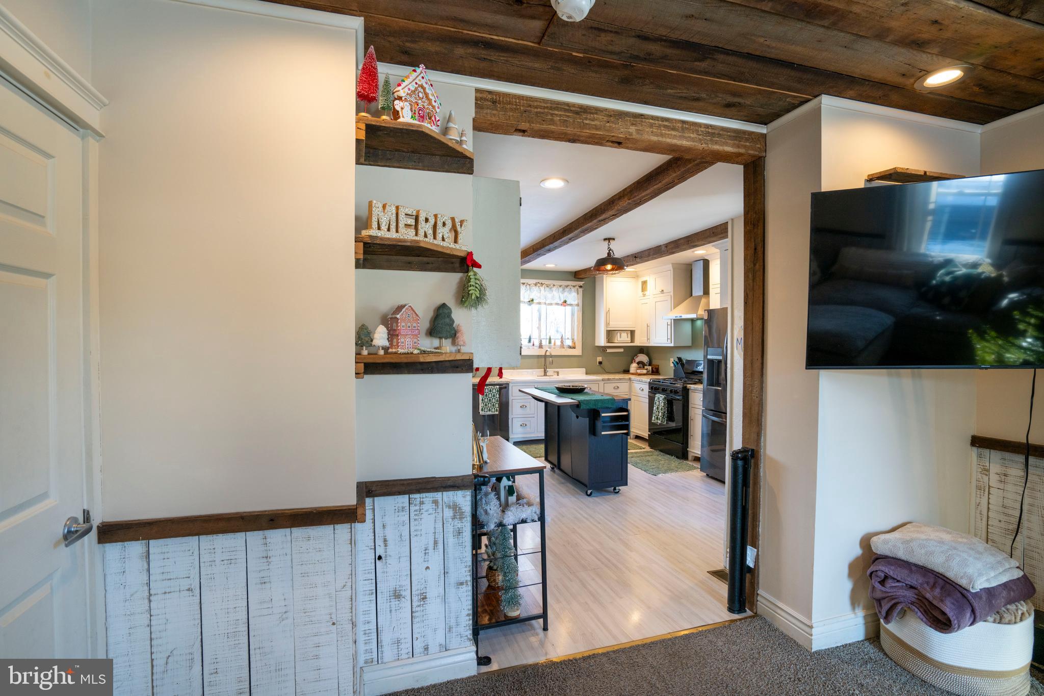 HOWARD - Residential