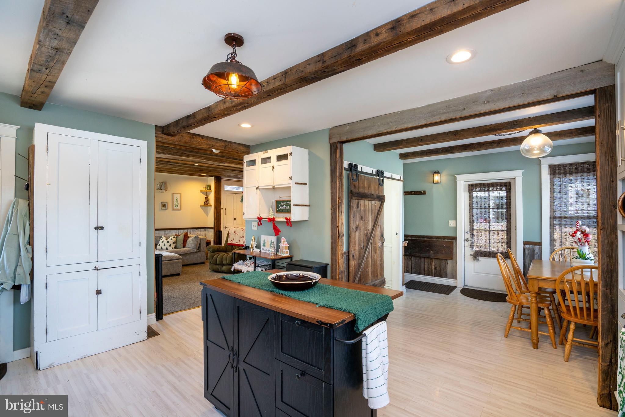 HOWARD - Residential