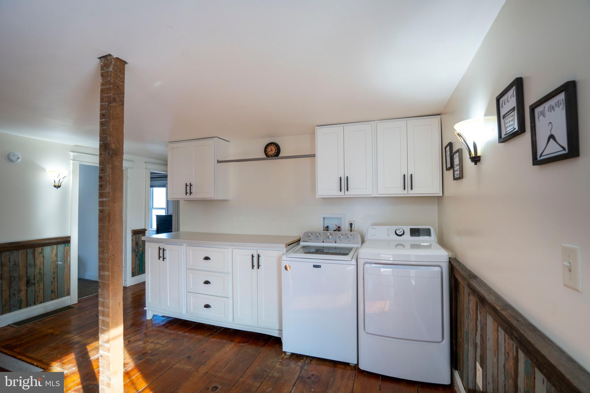 HOWARD - Residential