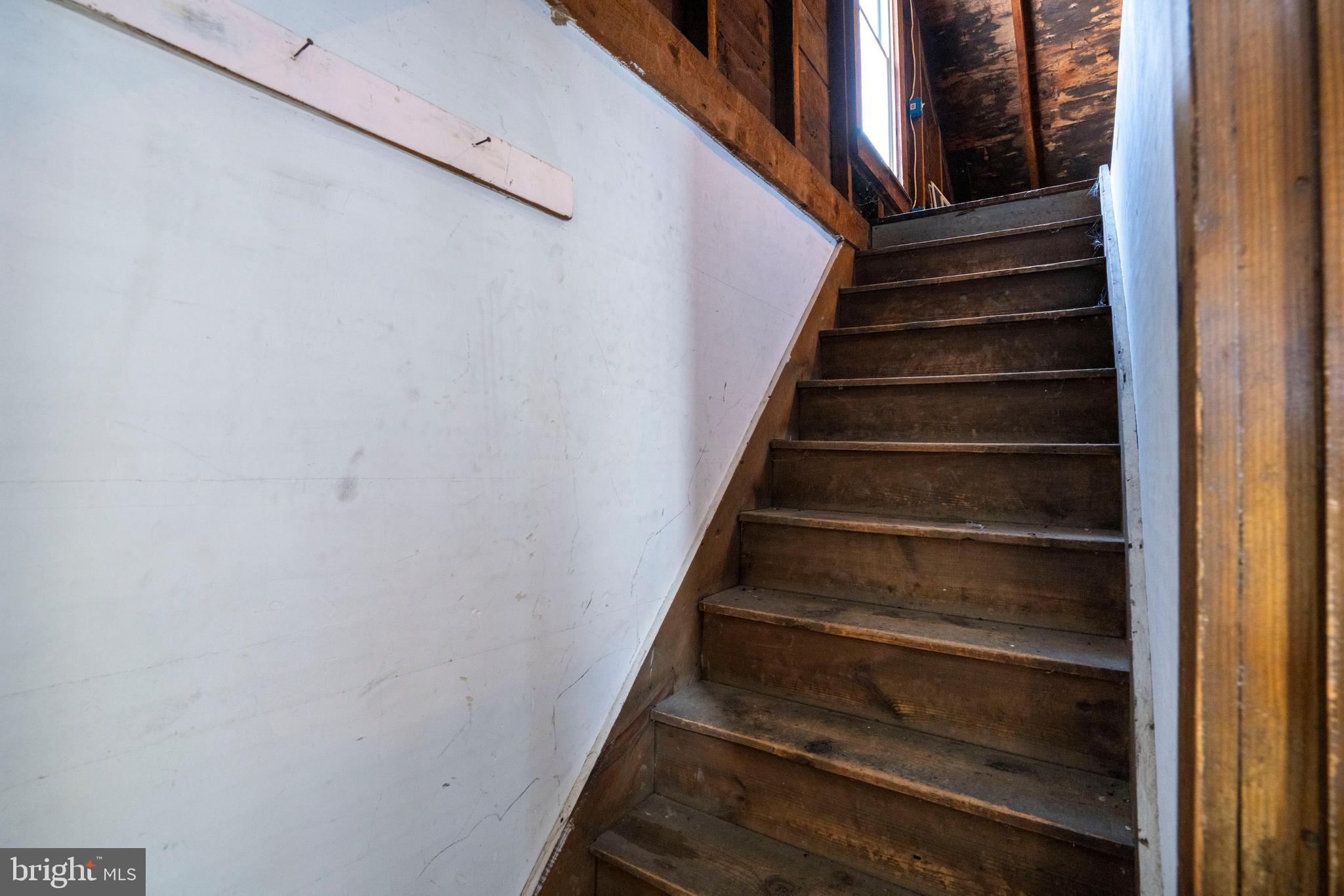 HOWARD - Residential